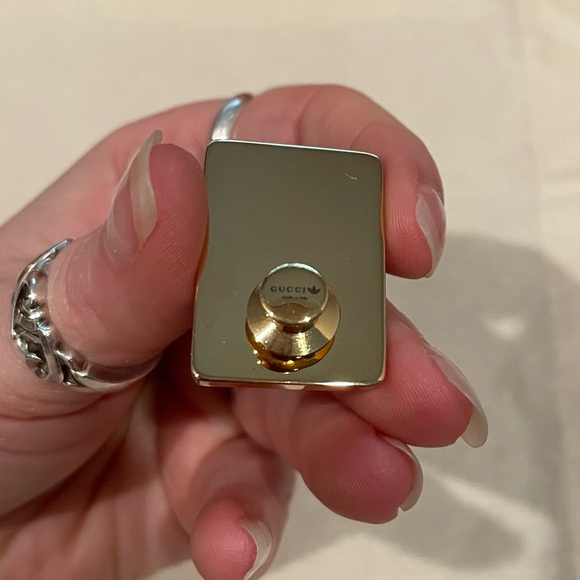 Gucci x Adidas Limited Edition Enamel Pin - Picture 2 of 10